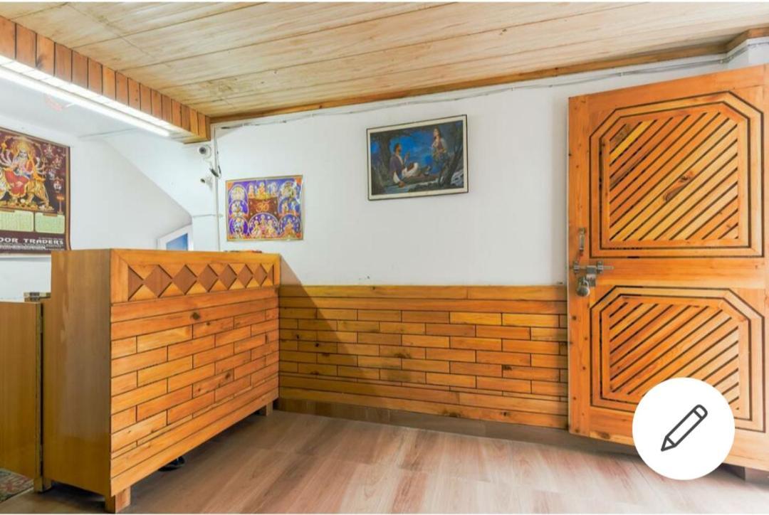 Tirthan Crest Homestay Banjār Buitenkant foto